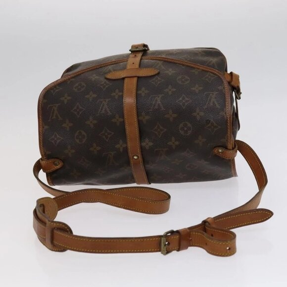 LOUIS VUITTON Monogram Saumur 30 Shoulder Bag M42256 LV Auth 115416 - Picture 6 of 16